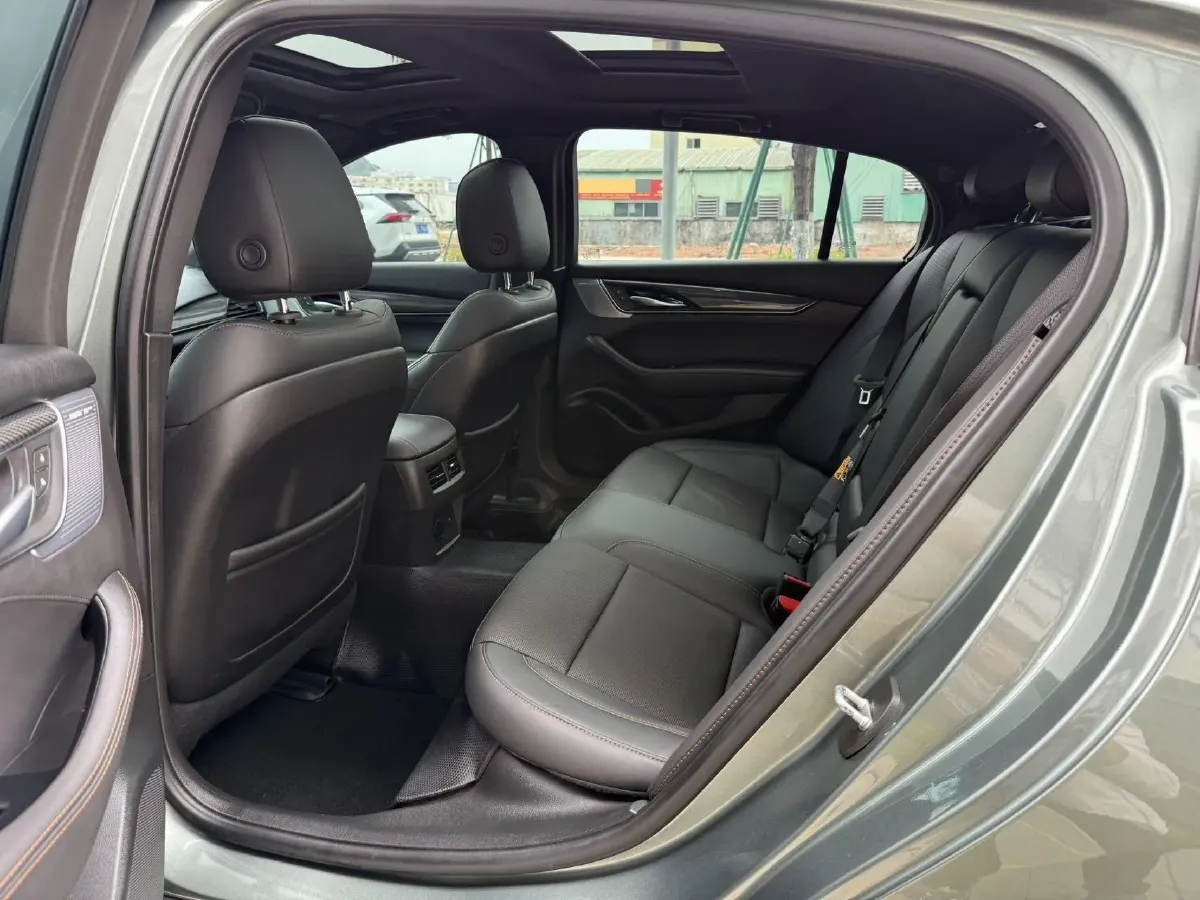 2022 Cadillac CT5 2.0T 237HP L4 10AT,autocango,china used car exporter,china ev exporter,chinese used car exporter,chinese used ev exporter