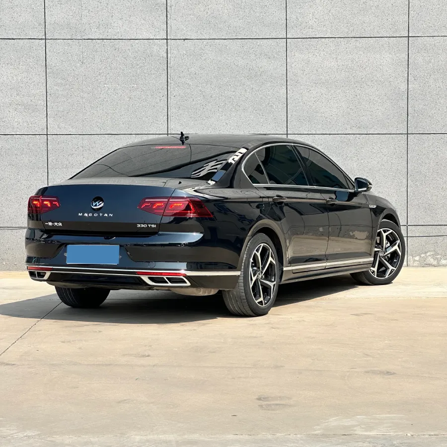 2023 Volkswagen Magotan 2.0T 186HP L4 7DCT,autocango,china used car exporter,china ev exporter,chinese used car exporter,chinese used ev exporter