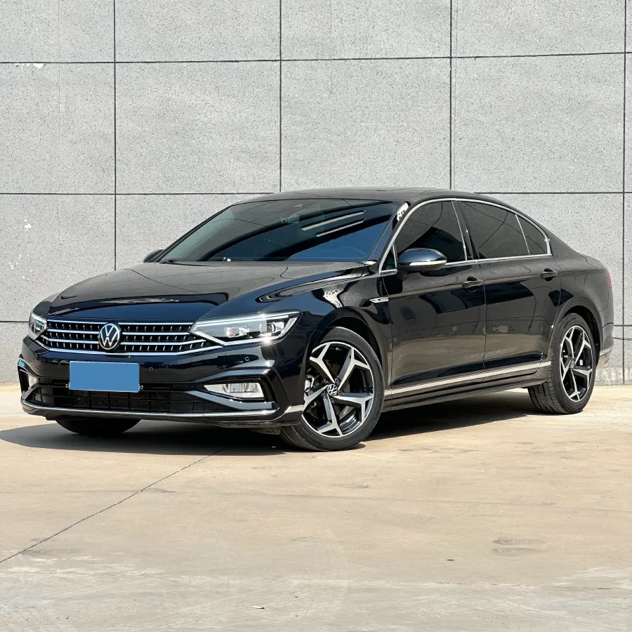 2023 Volkswagen Magotan 2.0T 186HP L4 7DCT,autocango,china used car exporter,china ev exporter,chinese used car exporter,chinese used ev exporter