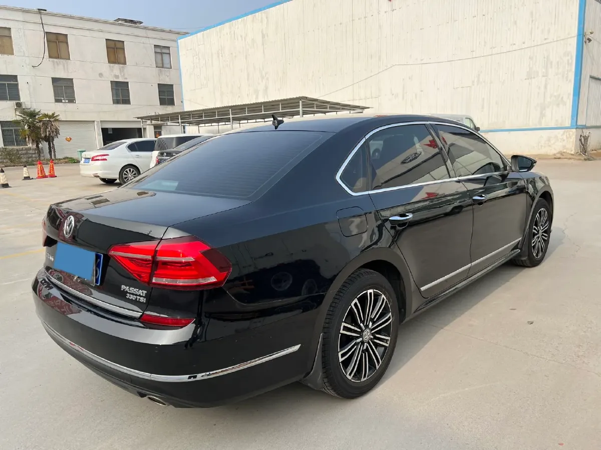 2017 Volkswagen Passat 1.8T 180HP L4 7DCT,autocango,china used car exporter,china ev exporter,chinese used car exporter,chinese used ev exporter