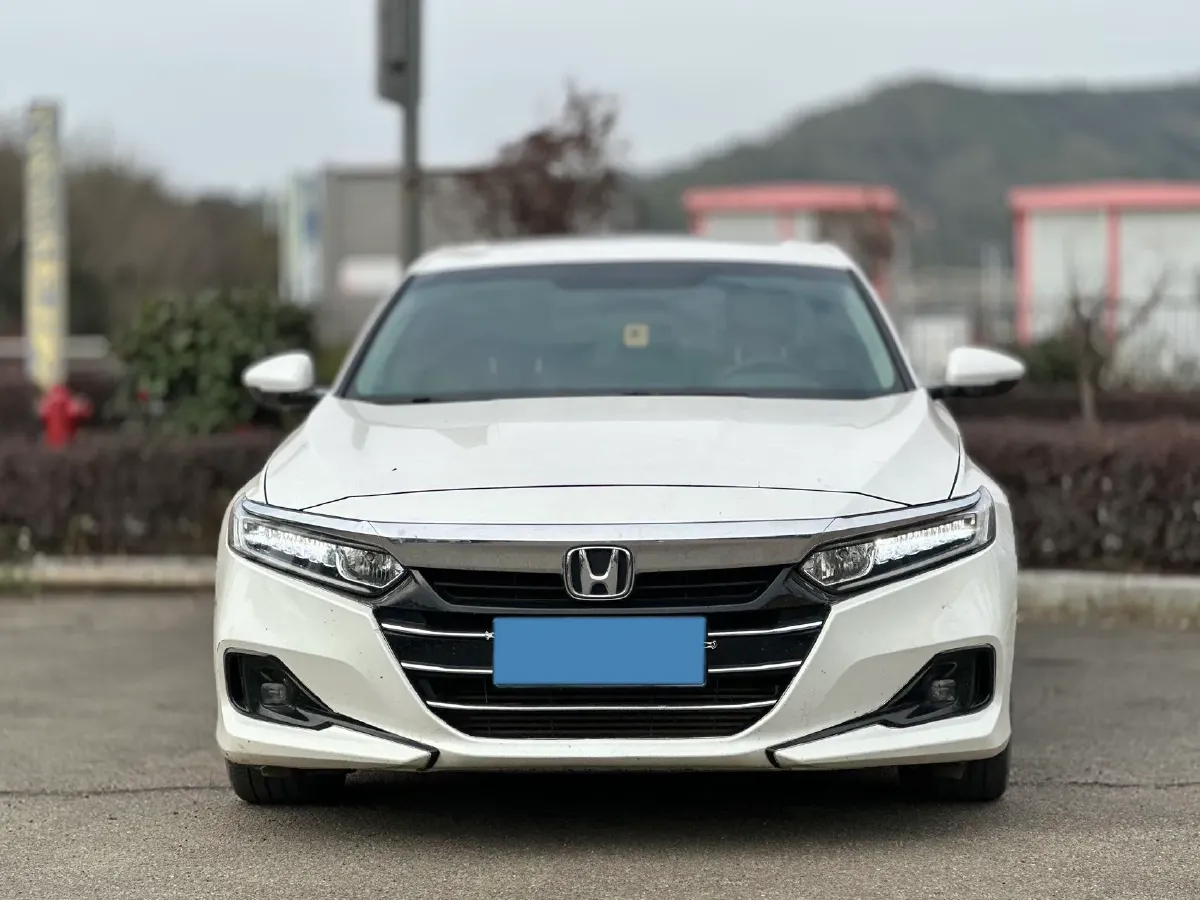 2023 Honda Accord 1.5T 192HP L4 CVT,autocango,china used car exporter,china ev exporter,chinese used car exporter,chinese used ev exporter