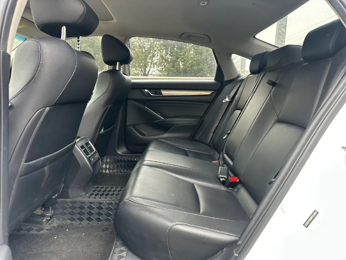 2023 Honda Accord 1.5T 192HP L4 CVT,autocango,china used car exporter,china ev exporter,chinese used car exporter,chinese used ev exporter