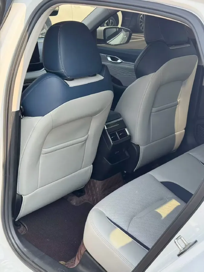 2023 Geely Preface 2.0T 190HP L4 7DCT,autocango,china used car exporter,china ev exporter,chinese used car exporter,chinese used ev exporter