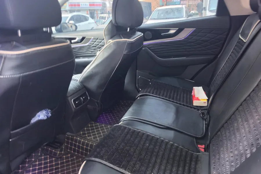 2022 HongQi HS5 2.0T 224HP L4 6AT,autocango,china used car exporter,china ev exporter,chinese used car exporter,chinese used ev exporter