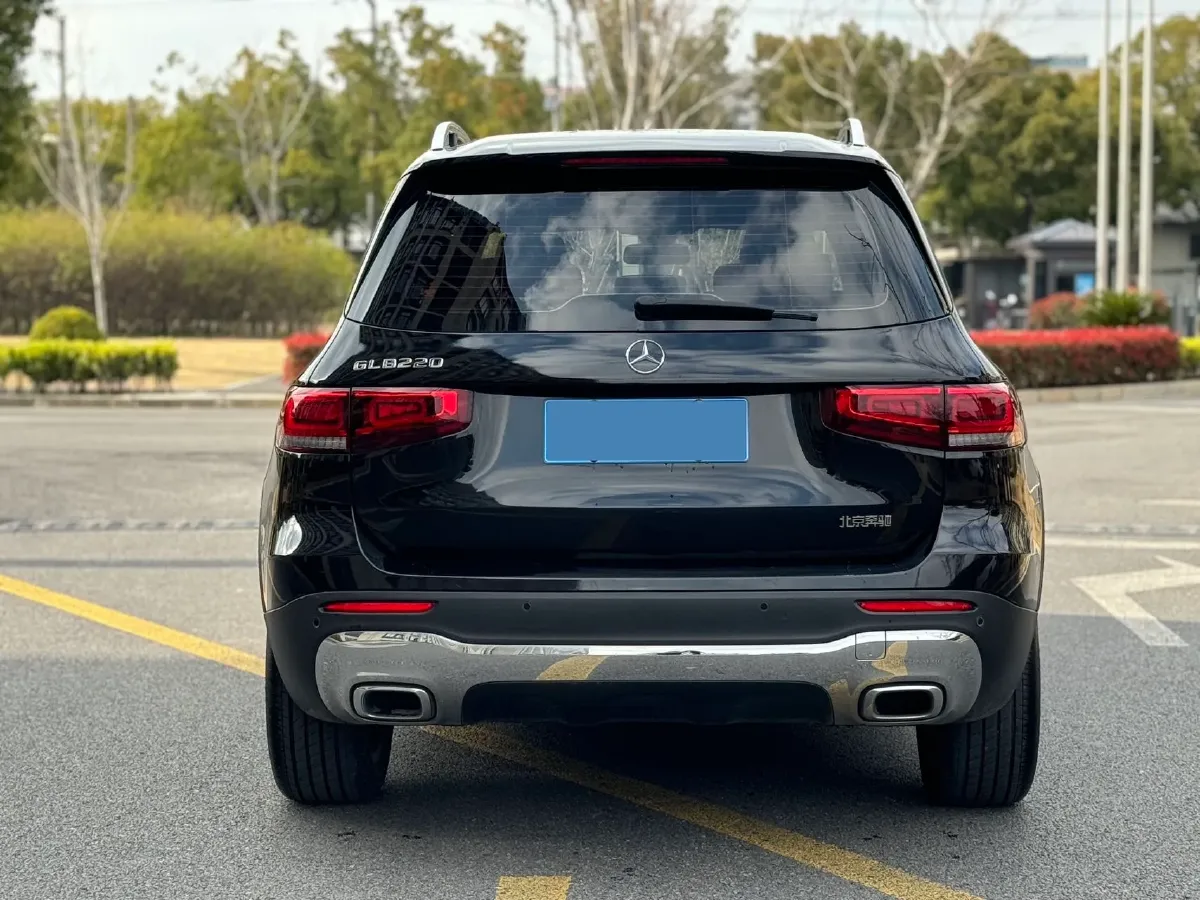 2023 Mercedes-Benz GLB Class 2.0T 190HP L4 8DCT,autocango,china used car exporter,china ev exporter,chinese used car exporter,chinese used ev exporter