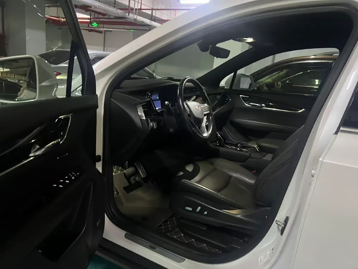 2019 Cadillac CT6 2.0T 241HP L4 10AT,autocango,china used car exporter,china ev exporter,chinese used car exporter,chinese used ev exporter