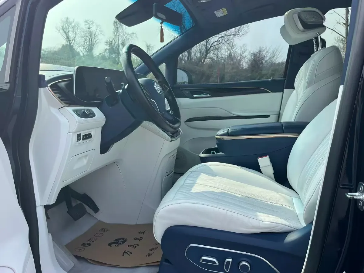 2021 Buick GL8 2.0T 237HP L4 9AT,autocango,china used car exporter,china ev exporter,chinese used car exporter,chinese used ev exporter