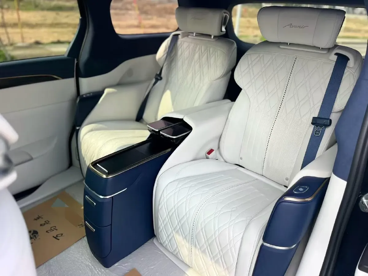 2021 Buick GL8 2.0T 237HP L4 9AT,autocango,china used car exporter,china ev exporter,chinese used car exporter,chinese used ev exporter