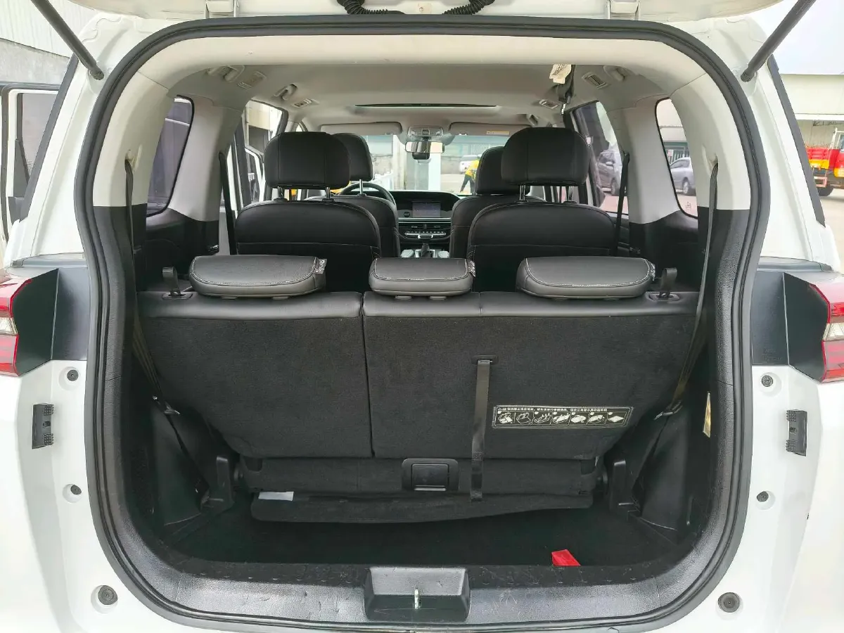 2021 GAC Trumpchi M6 1.5T 169HP L4 7DCT,autocango,china used car exporter,china ev exporter,chinese used car exporter,chinese used ev exporter