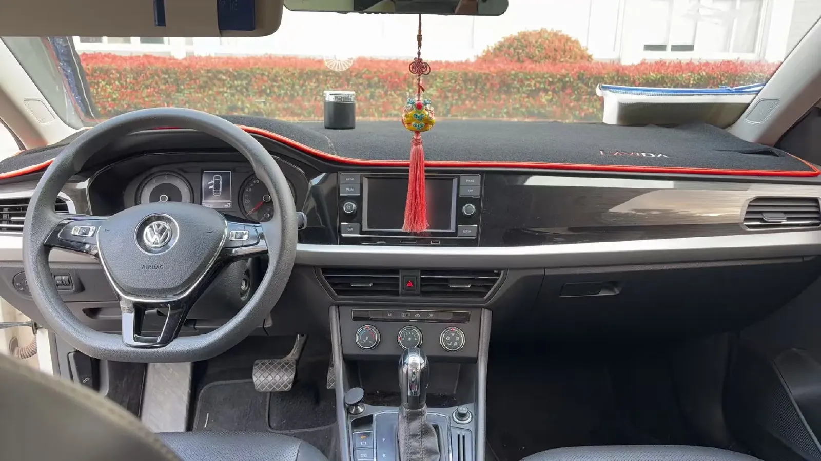 2019 Volkswagen Lavida 1.5L 113HP L4 6AT,autocango,china used car exporter,china ev exporter,chinese used car exporter,chinese used ev exporter