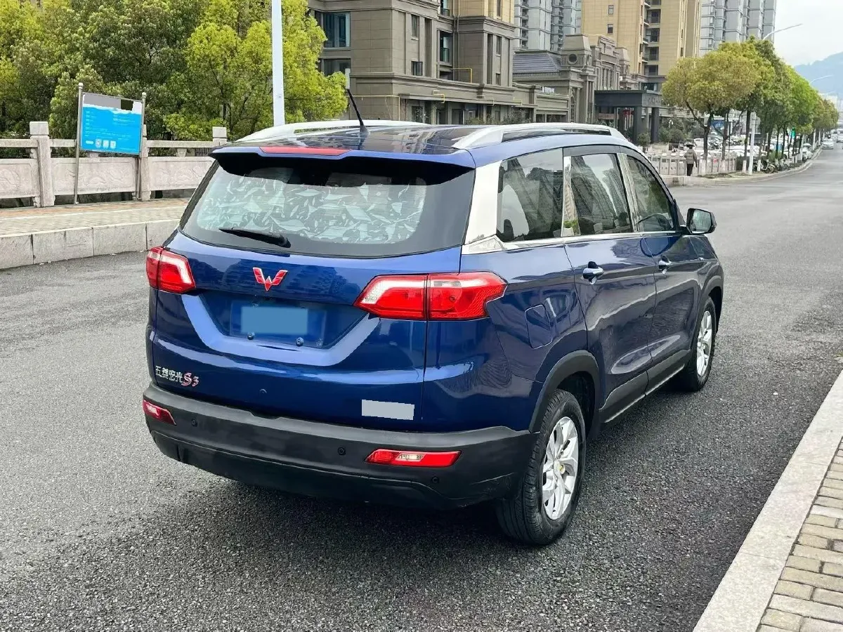 2018 WuLing HongGuang S3 1.5T 150HP L4 6MT,autocango,china used car exporter,china ev exporter,chinese used car exporter,chinese used ev exporter