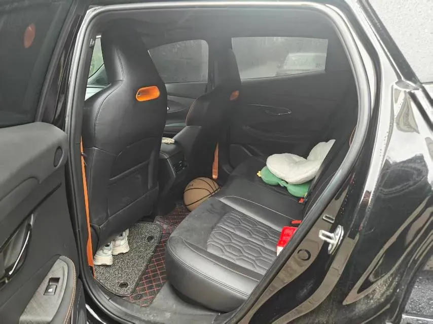 2022 ChangAn UNI-T 2.0T 233HP L4 8AT,autocango,china used car exporter,china ev exporter,chinese used car exporter,chinese used ev exporter