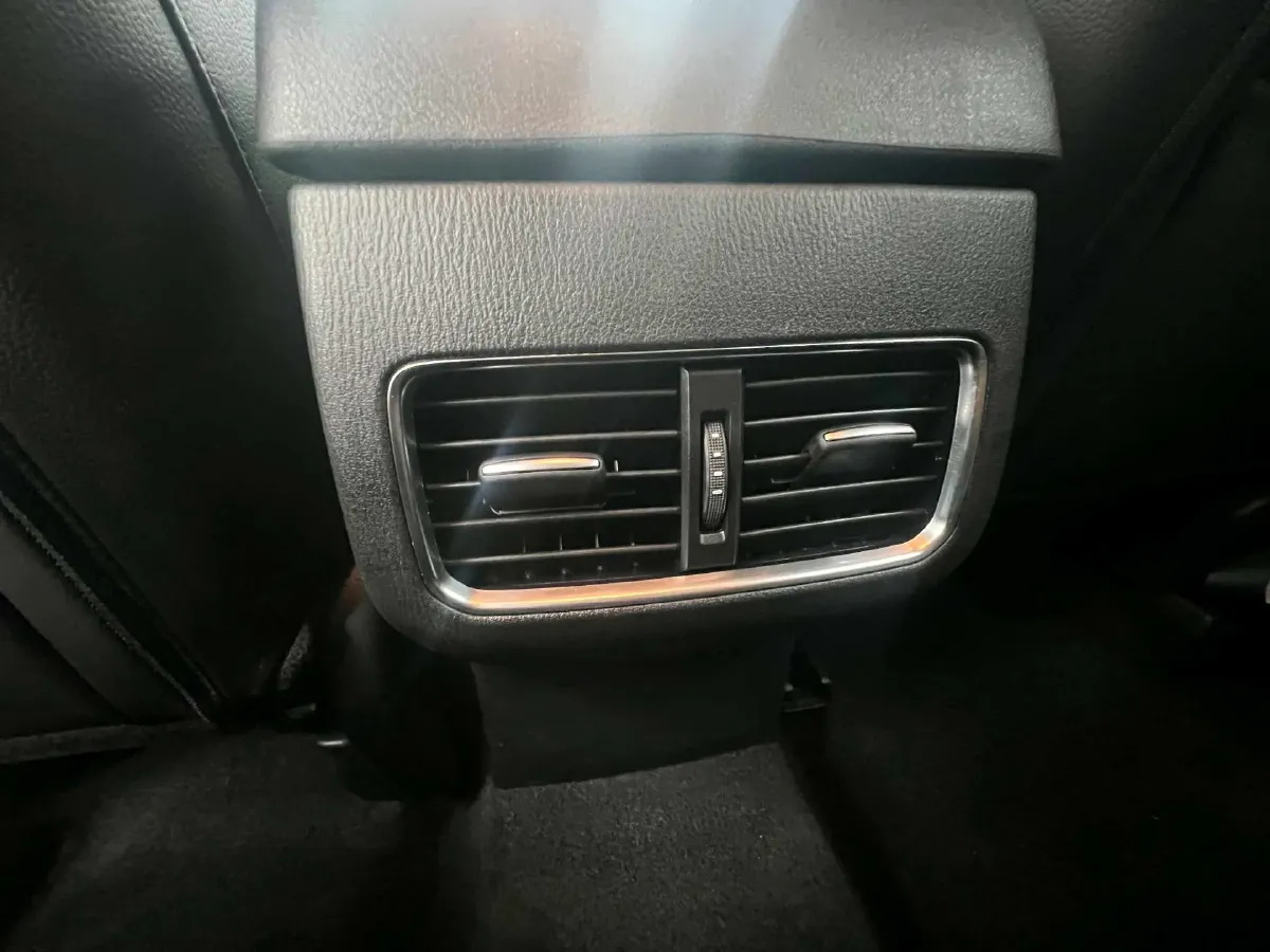 2022 MAXUS XinTu V90 2.0T 150HP L4 6AT,autocango,china used car exporter,china ev exporter,chinese used car exporter,chinese used ev exporter