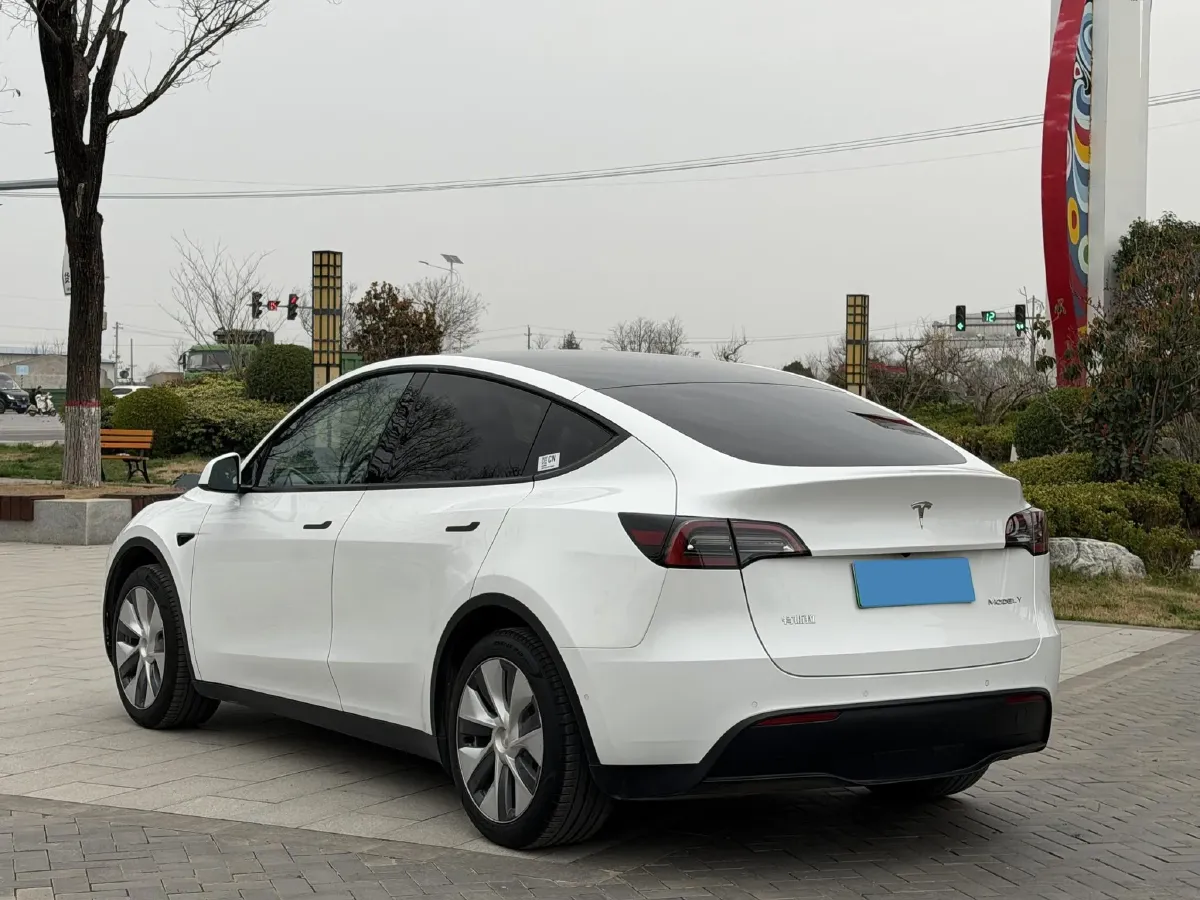 2022 Tesla Model Y BEV 60KWH,autocango,china used car exporter,china ev exporter,chinese used car exporter,chinese used ev exporter