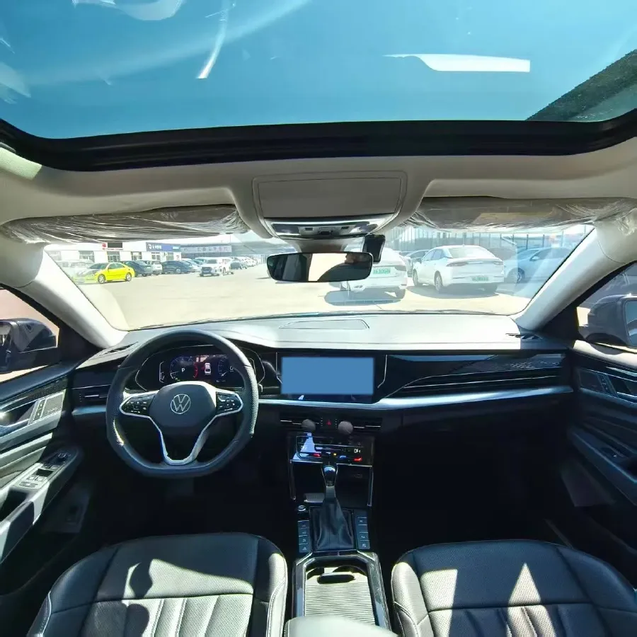 2024 Volkswagen Passat 2.0T 220HP L4 7DCT,autocango,china used car exporter,china ev exporter,chinese used car exporter,chinese used ev exporter