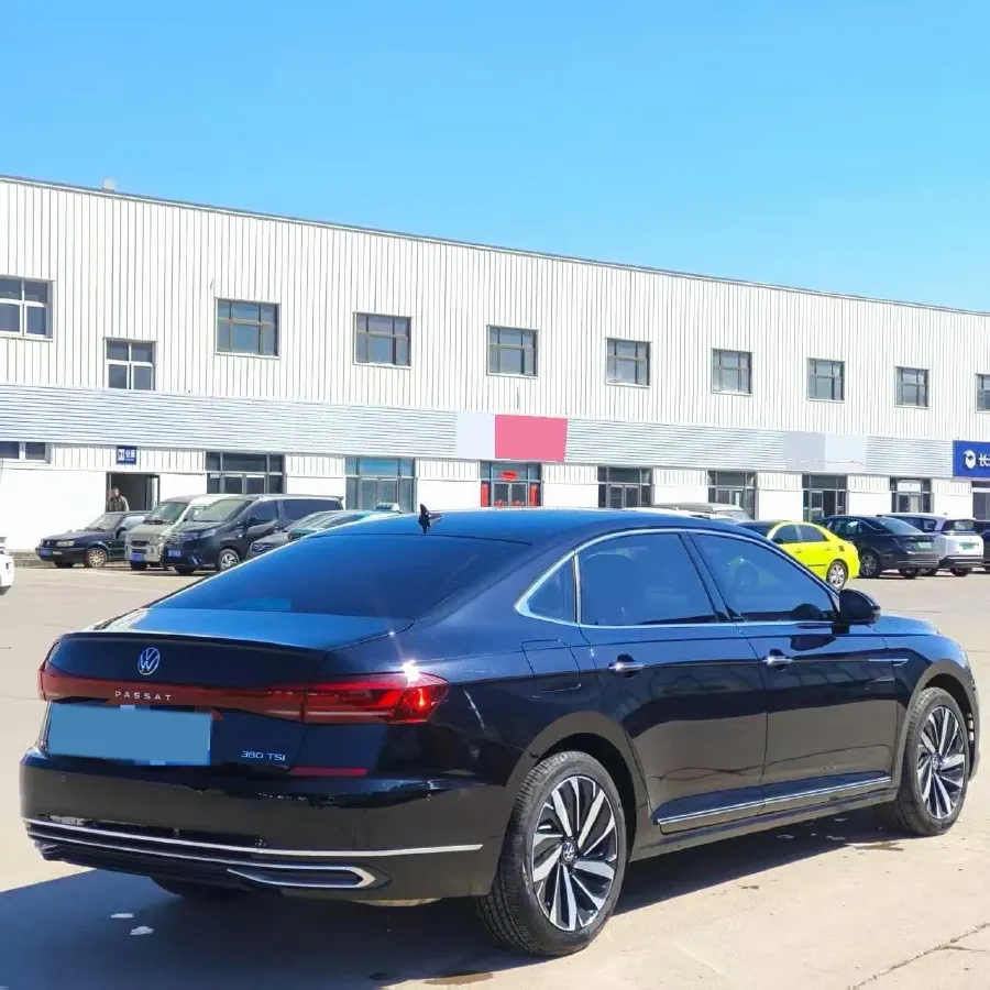 2024 Volkswagen Passat 2.0T 220HP L4 7DCT,autocango,china used car exporter,china ev exporter,chinese used car exporter,chinese used ev exporter