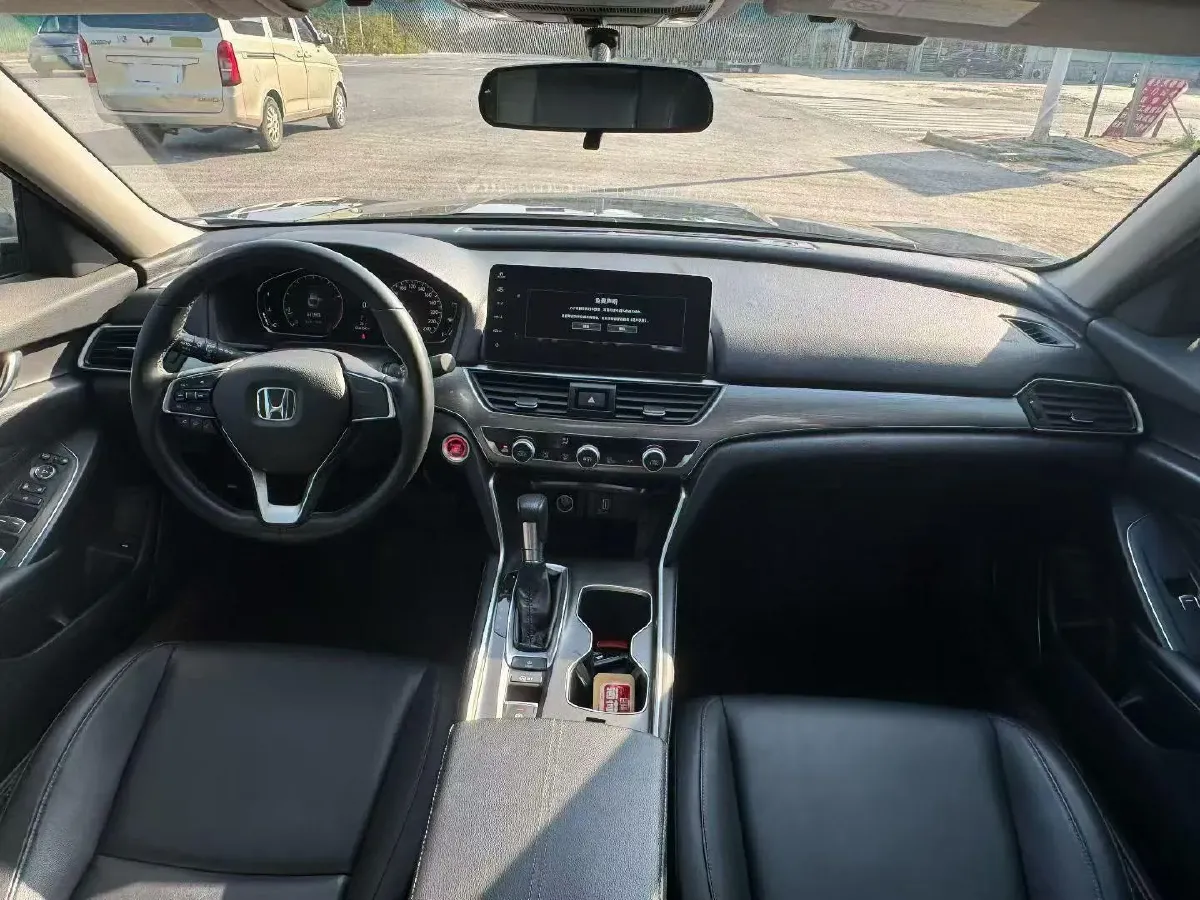 2022 Honda Accord 1.5T 194HP L4 CVT,autocango,china used car exporter,china ev exporter,chinese used car exporter,chinese used ev exporter
