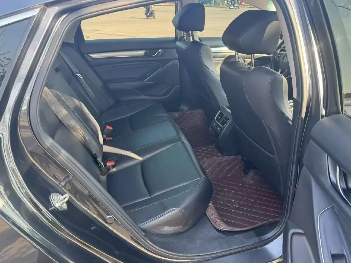 2022 Honda Accord 1.5T 194HP L4 CVT,autocango,china used car exporter,china ev exporter,chinese used car exporter,chinese used ev exporter