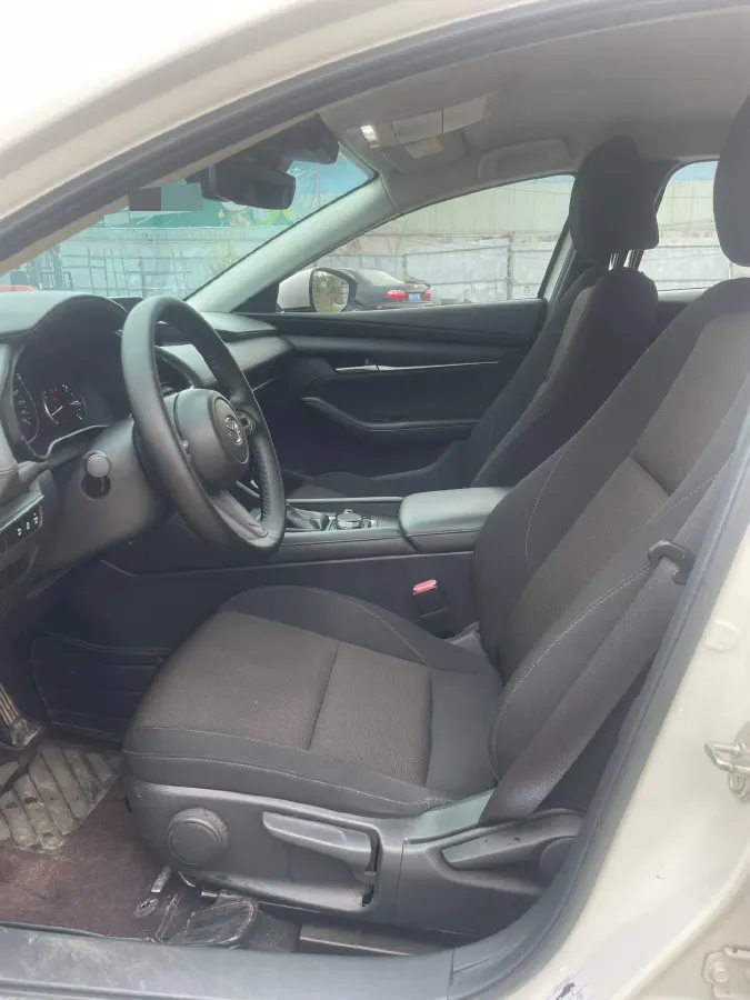 2022 Mazda 3 Axela 2.0L 158HP L4 6AT,autocango,china used car exporter,china ev exporter,chinese used car exporter,chinese used ev exporter