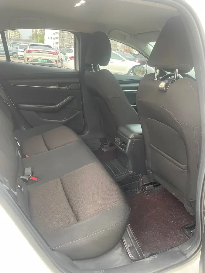2022 Mazda 3 Axela 2.0L 158HP L4 6AT,autocango,china used car exporter,china ev exporter,chinese used car exporter,chinese used ev exporter