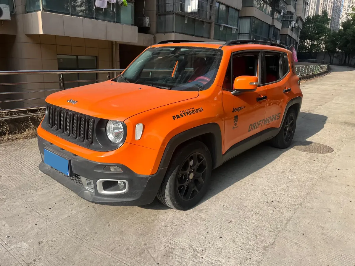 2018 Jeep Renegade 2.0L 148HP L4 9AT,autocango,china used car exporter,china ev exporter,chinese used car exporter,chinese used ev exporter