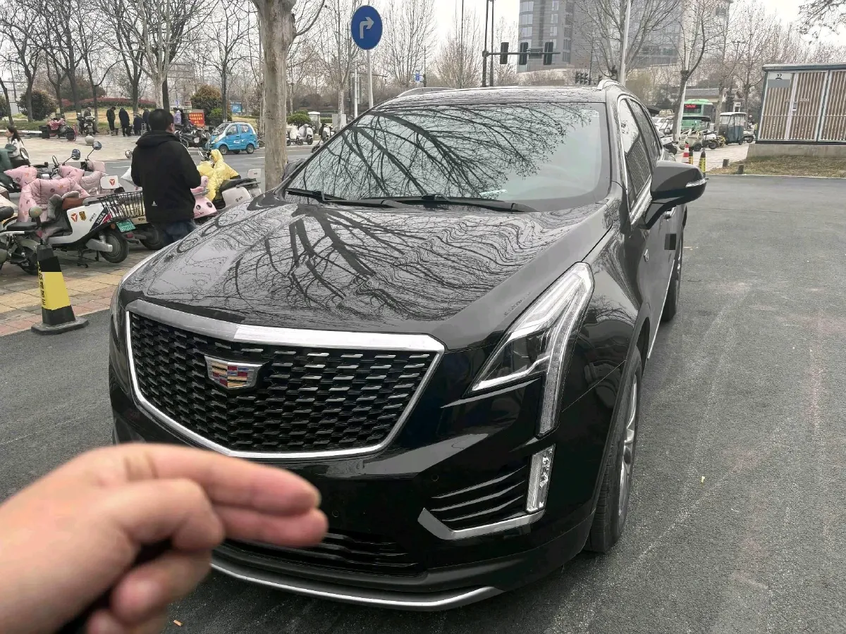 2022 Cadillac XT5 2.0T 237HP L4 9AT,autocango,china used car exporter,china ev exporter,chinese used car exporter,chinese used ev exporter