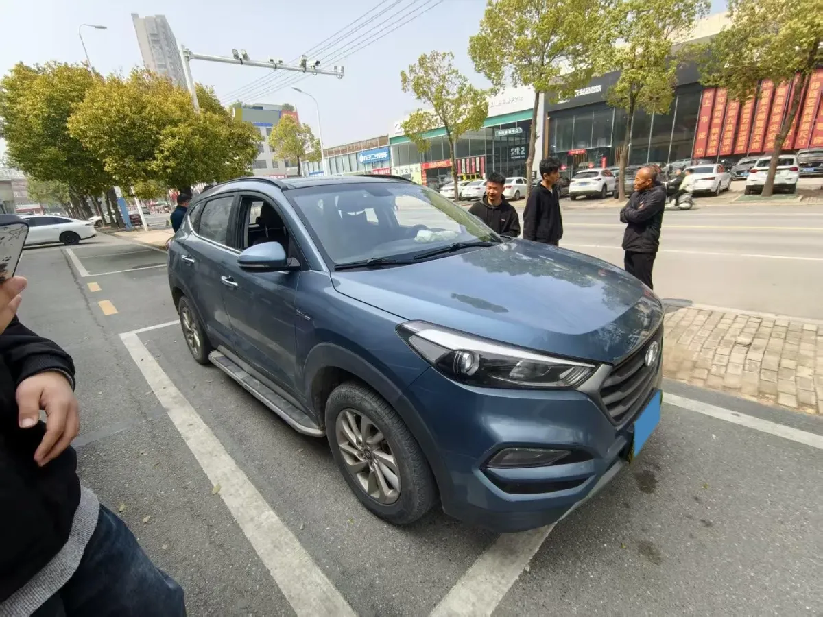 2015 Hyundai Tucson 1.6T 177HP L4 7DCT,autocango,china used car exporter,china ev exporter,chinese used car exporter,chinese used ev exporter