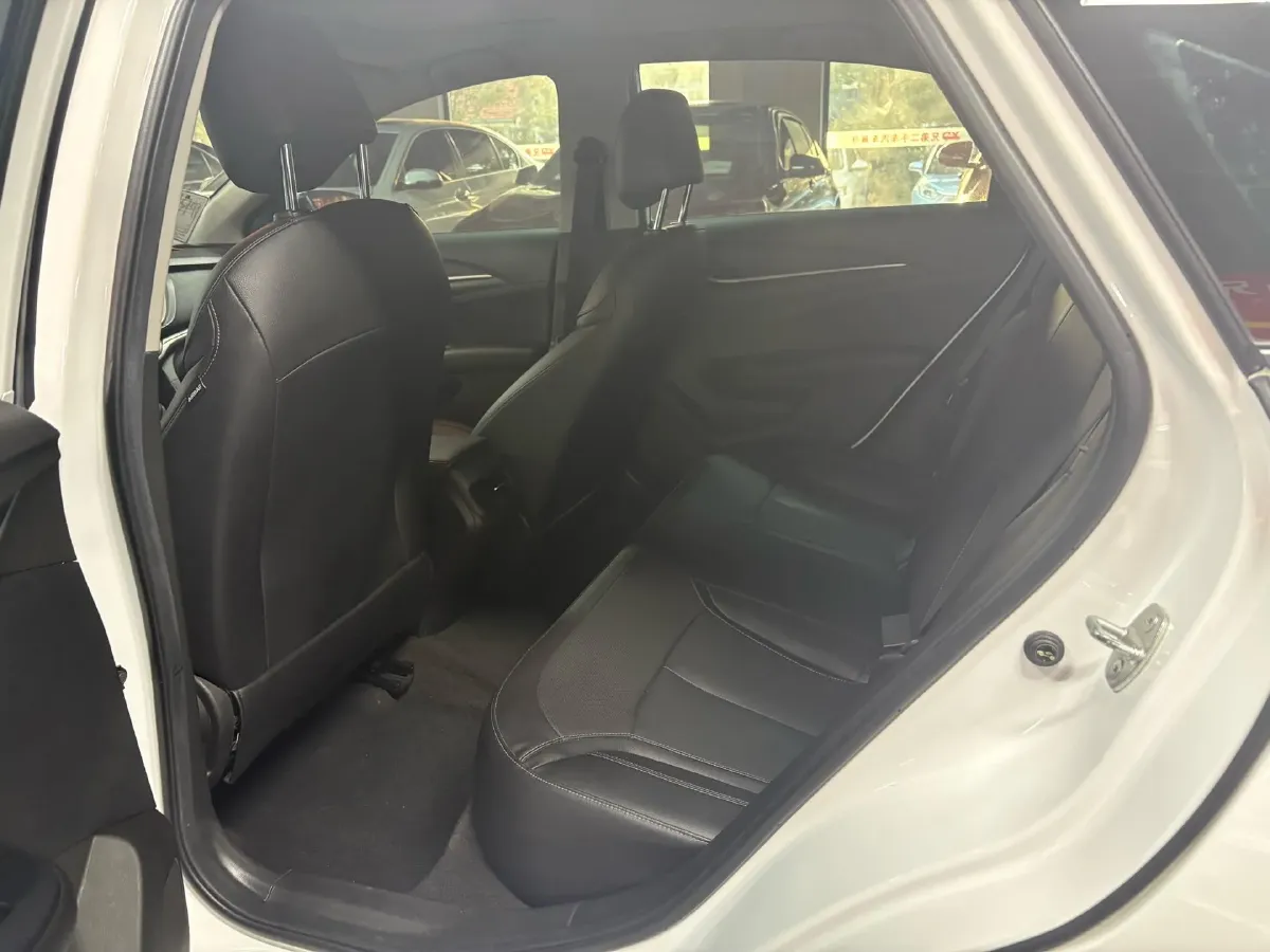 2021 Buick Excelle 1.5L 113HP L4 6AT,autocango,china used car exporter,china ev exporter,chinese used car exporter,chinese used ev exporter