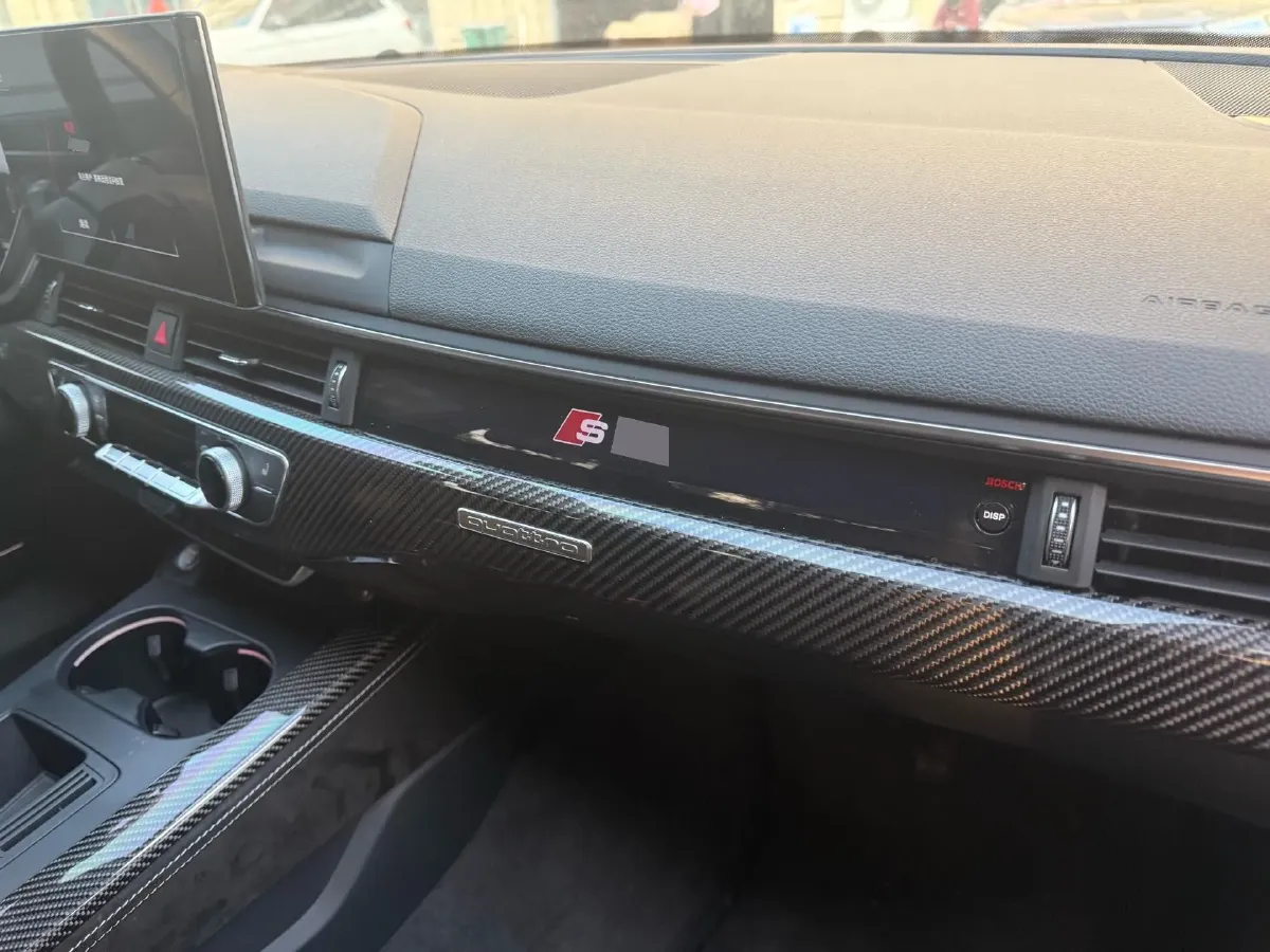 2020 Audi A4L 2.0T 252HP L4 7DCT,autocango,china used car exporter,china ev exporter,chinese used car exporter,chinese used ev exporter