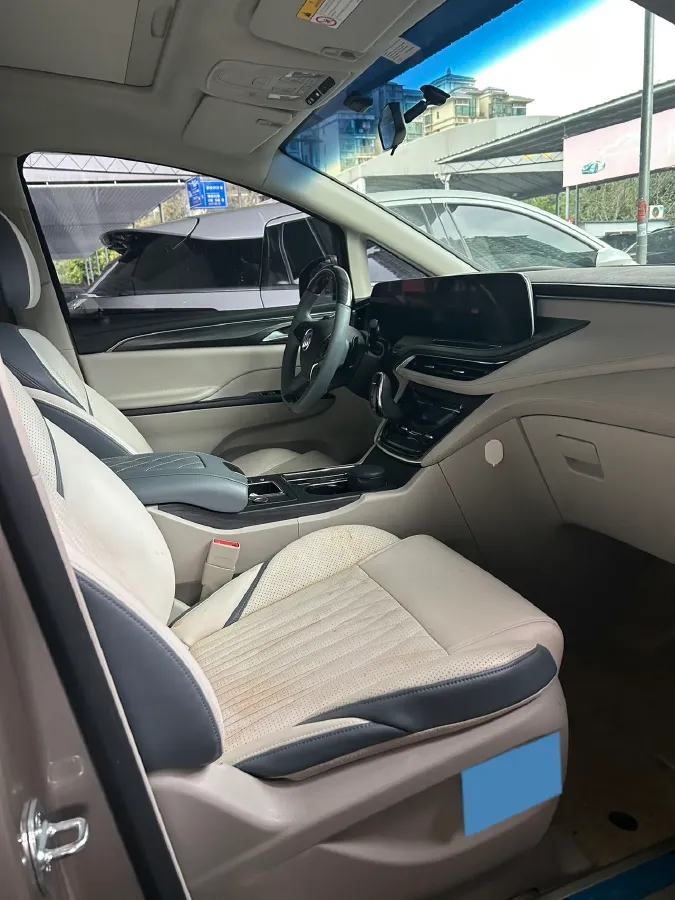 2023 Buick GL8 2.0T 237HP L4 9AT,autocango,china used car exporter,china ev exporter,chinese used car exporter,chinese used ev exporter