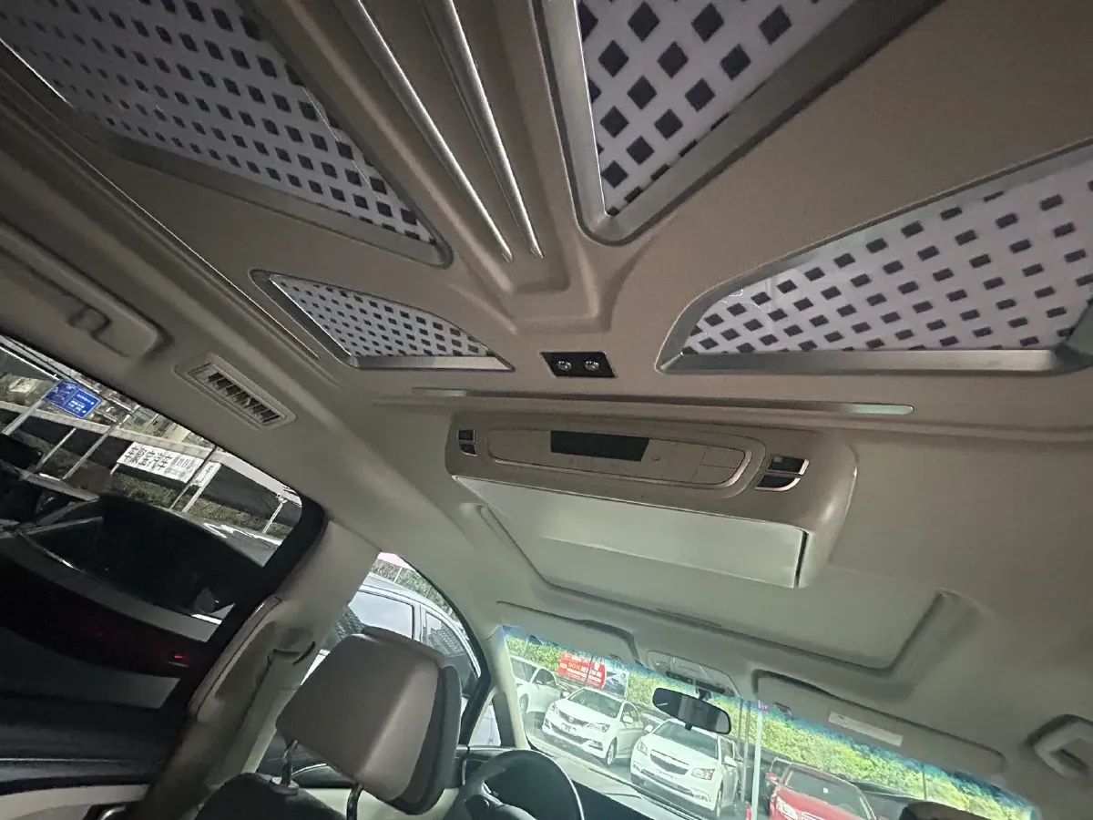 2023 Buick GL8 2.0T 237HP L4 9AT,autocango,china used car exporter,china ev exporter,chinese used car exporter,chinese used ev exporter