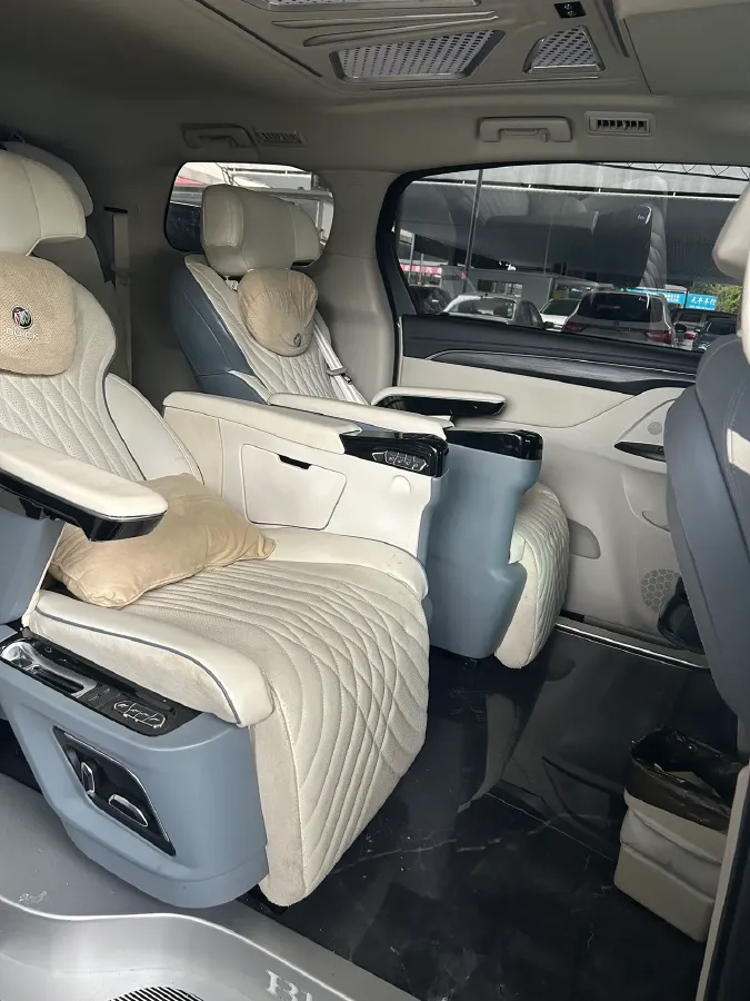 2023 Buick GL8 2.0T 237HP L4 9AT,autocango,china used car exporter,china ev exporter,chinese used car exporter,chinese used ev exporter