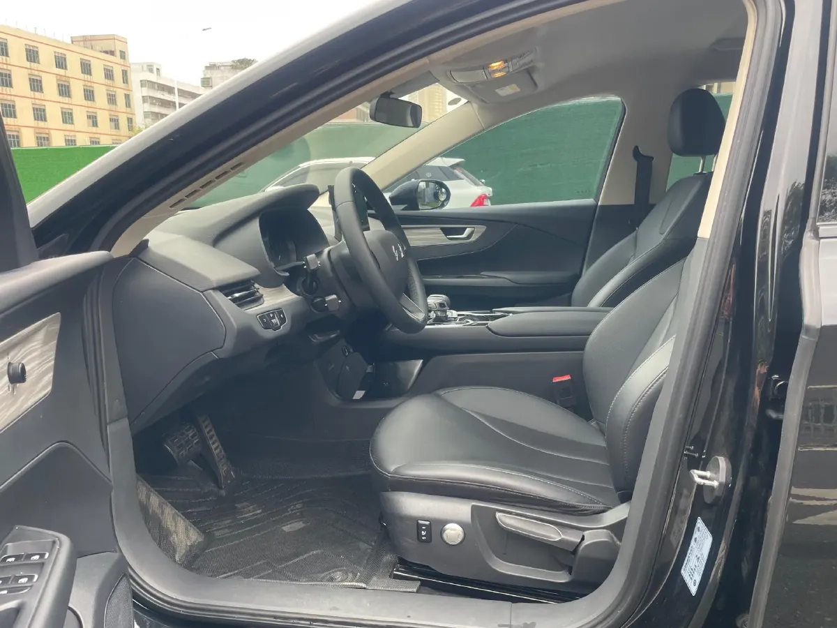 2024 HongQi E-QM5 BEV 60KWH,autocango,china used car exporter,china ev exporter,chinese used car exporter,chinese used ev exporter