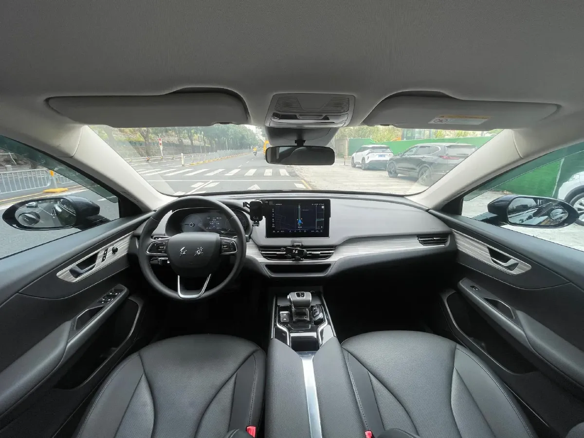 2024 HongQi E-QM5 BEV 60KWH,autocango,china used car exporter,china ev exporter,chinese used car exporter,chinese used ev exporter