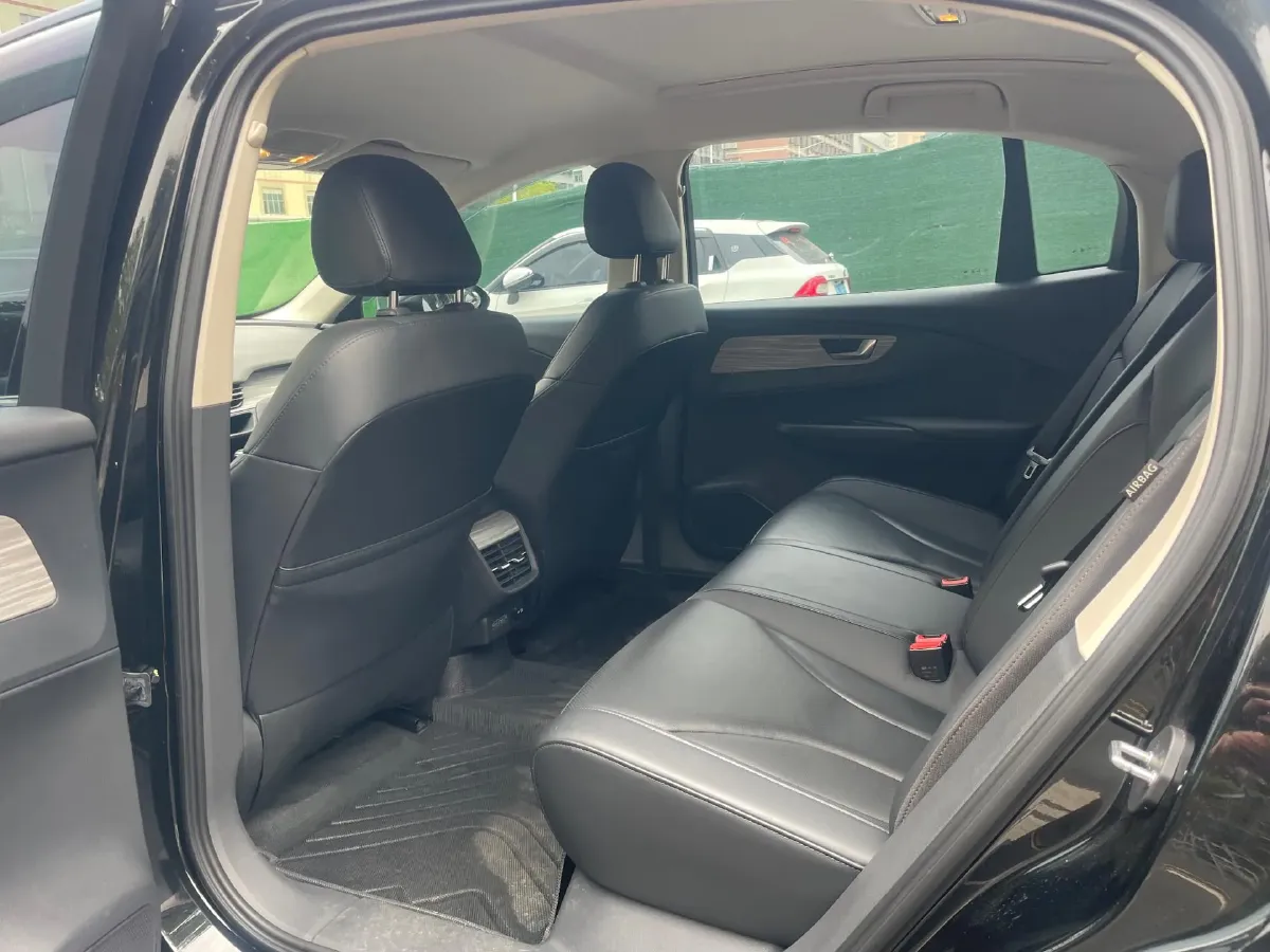 2024 HongQi E-QM5 BEV 60KWH,autocango,china used car exporter,china ev exporter,chinese used car exporter,chinese used ev exporter