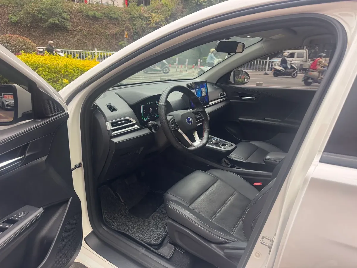 2021 MAXUS T70 2.0T 163HP L4 6AT,autocango,china used car exporter,china ev exporter,chinese used car exporter,chinese used ev exporter