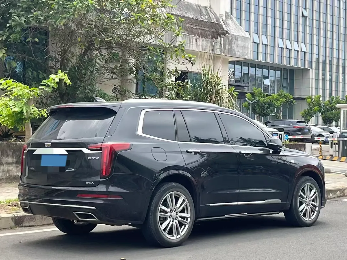 2022 Cadillac XT6 2.0T 237HP L4 9AT,autocango,china used car exporter,china ev exporter,chinese used car exporter,chinese used ev exporter