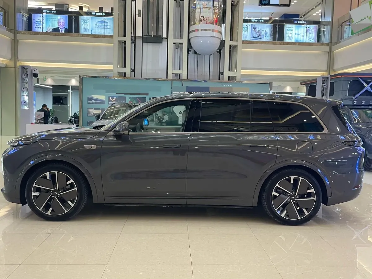 2025 Li L9 Range Extended 154HP REEV,autocango,china used car exporter,china ev exporter,chinese used car exporter,chinese used ev exporter