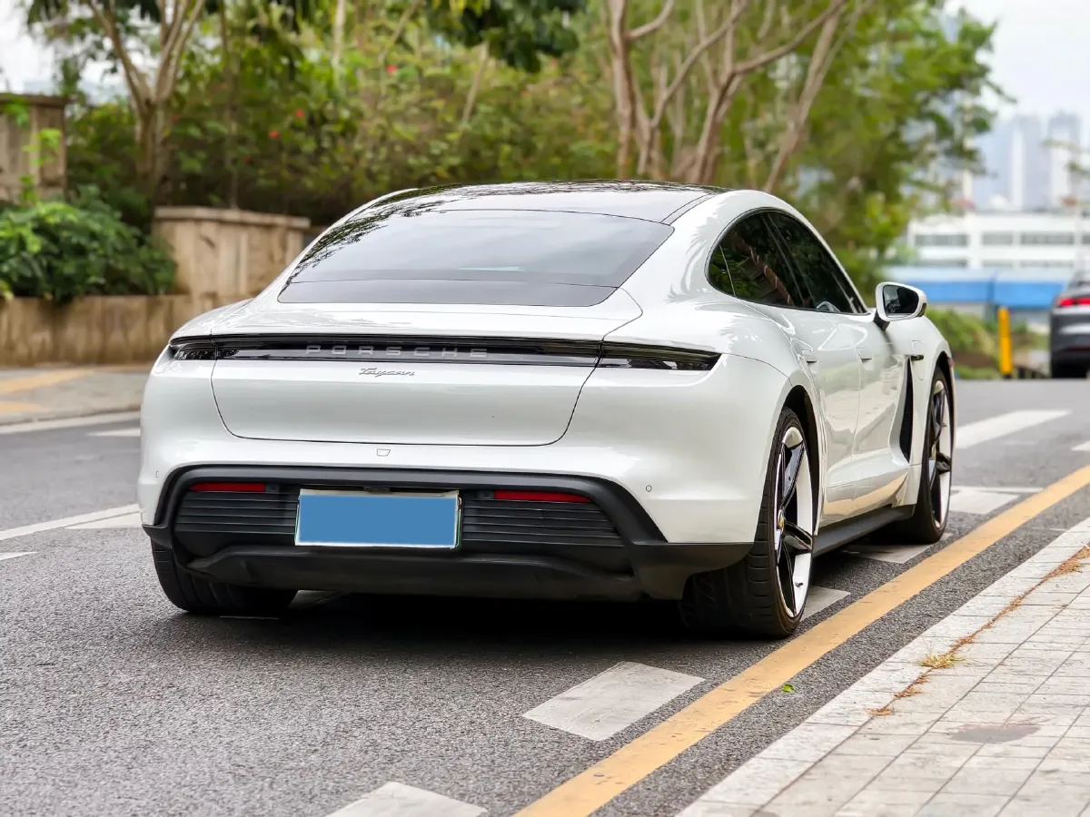 2022 Porsche Taycan 2AT BEV 79.2KWH,autocango,china used car exporter,china ev exporter,chinese used car exporter,chinese used ev exporter