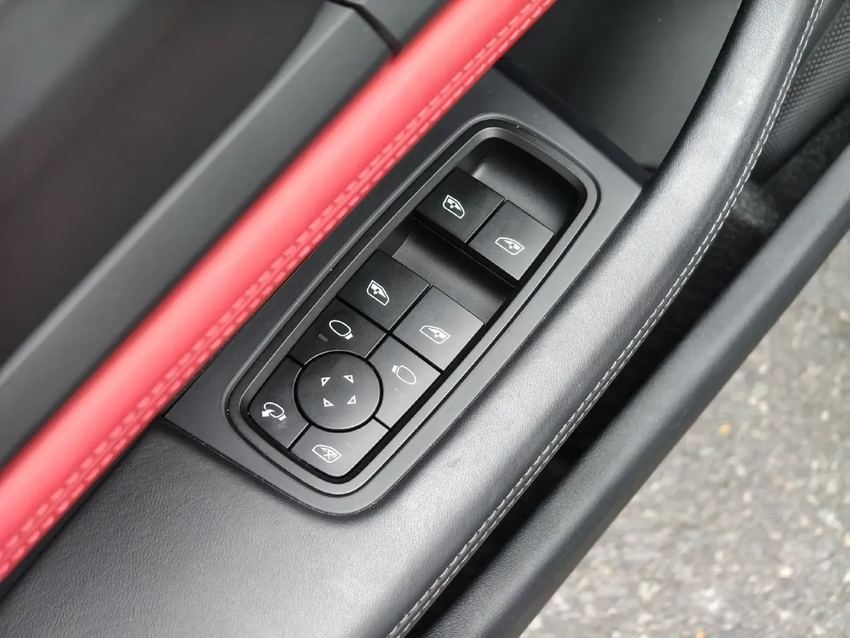 2022 Porsche Taycan 2AT BEV 79.2KWH,autocango,china used car exporter,china ev exporter,chinese used car exporter,chinese used ev exporter