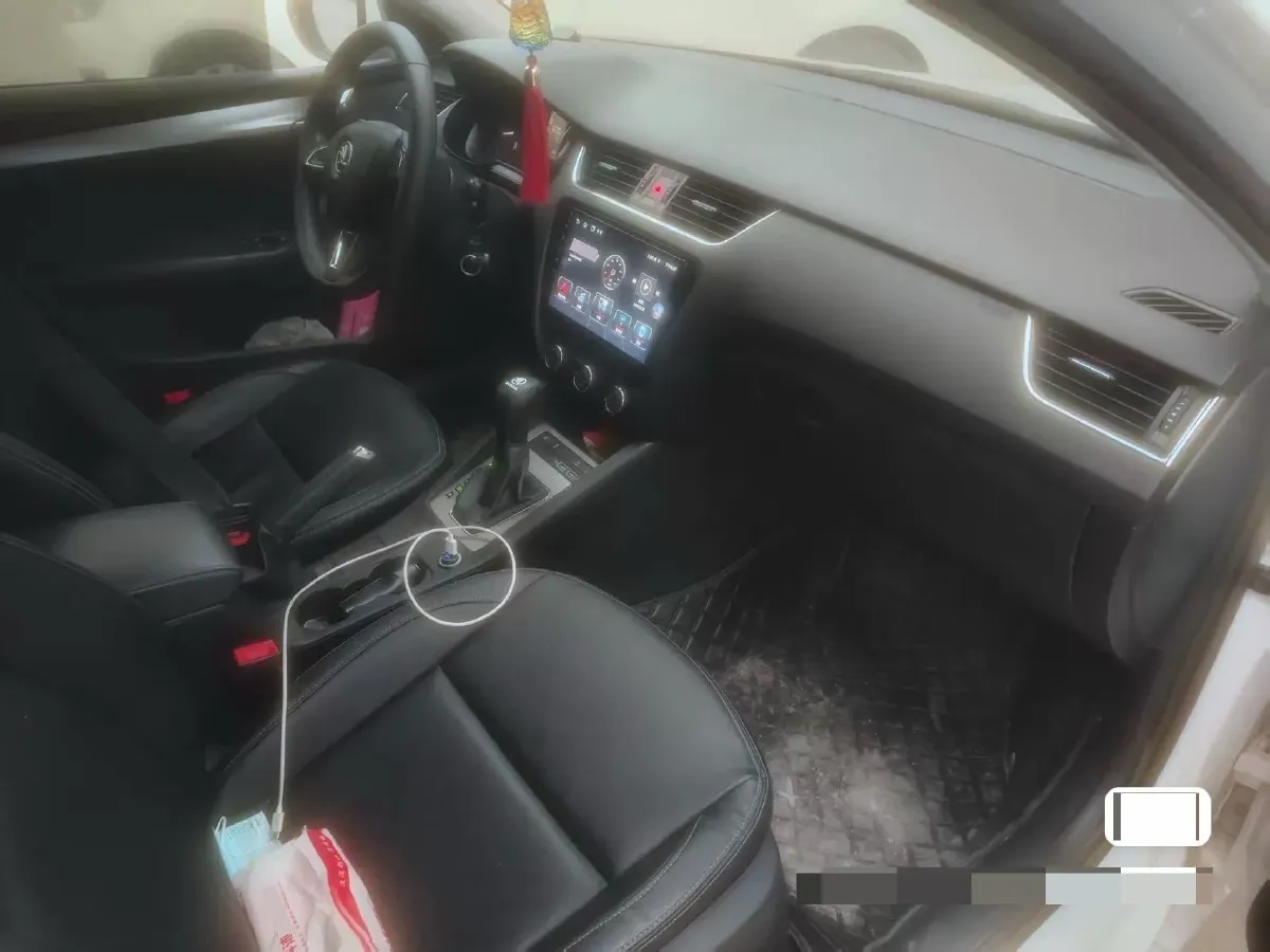 2019 Skoda Octavia 1.2T 116HP L4 7DCT,autocango,china used car exporter,china ev exporter,chinese used car exporter,chinese used ev exporter