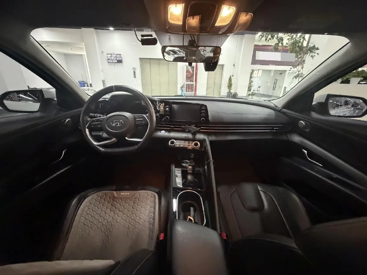 2021 Hyundai Elantra 1.5L 115HP L4 CVT,autocango,china used car exporter,china ev exporter,chinese used car exporter,chinese used ev exporter