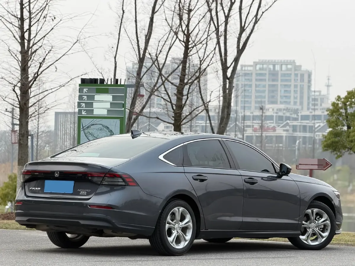 2023 Honda Accord 1.5T 192HP L4 CVT,autocango,china used car exporter,china ev exporter,chinese used car exporter,chinese used ev exporter
