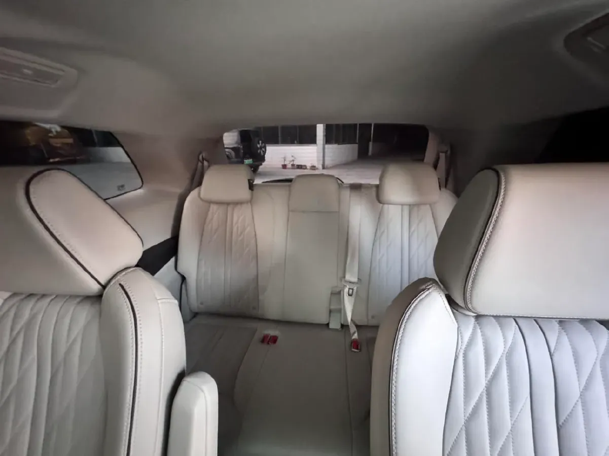 2022 Buick GL8 2.0T 237HP L4 9AT,autocango,china used car exporter,china ev exporter,chinese used car exporter,chinese used ev exporter