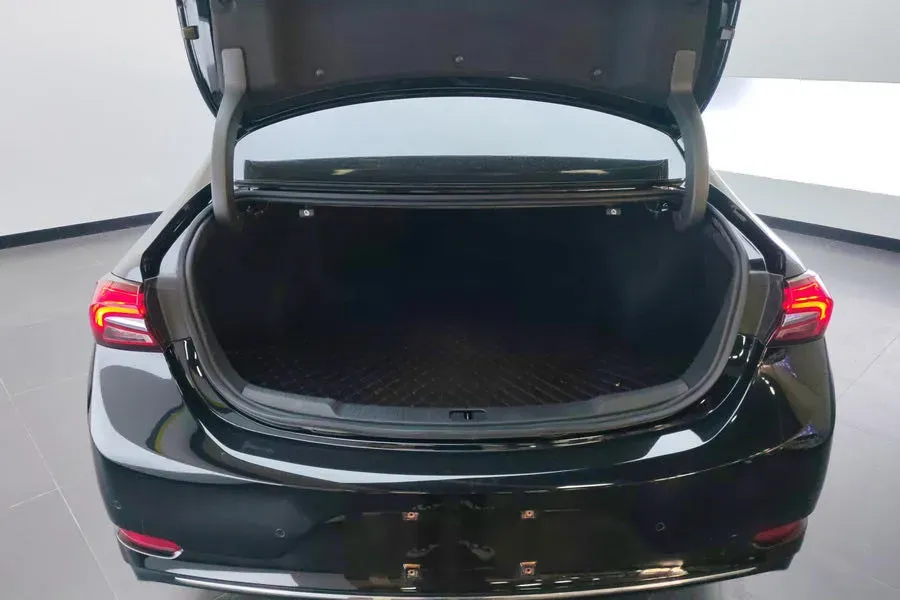 2022 Buick Larcosse 1.5T 169HP L4 9AT,autocango,china used car exporter,china ev exporter,chinese used car exporter,chinese used ev exporter