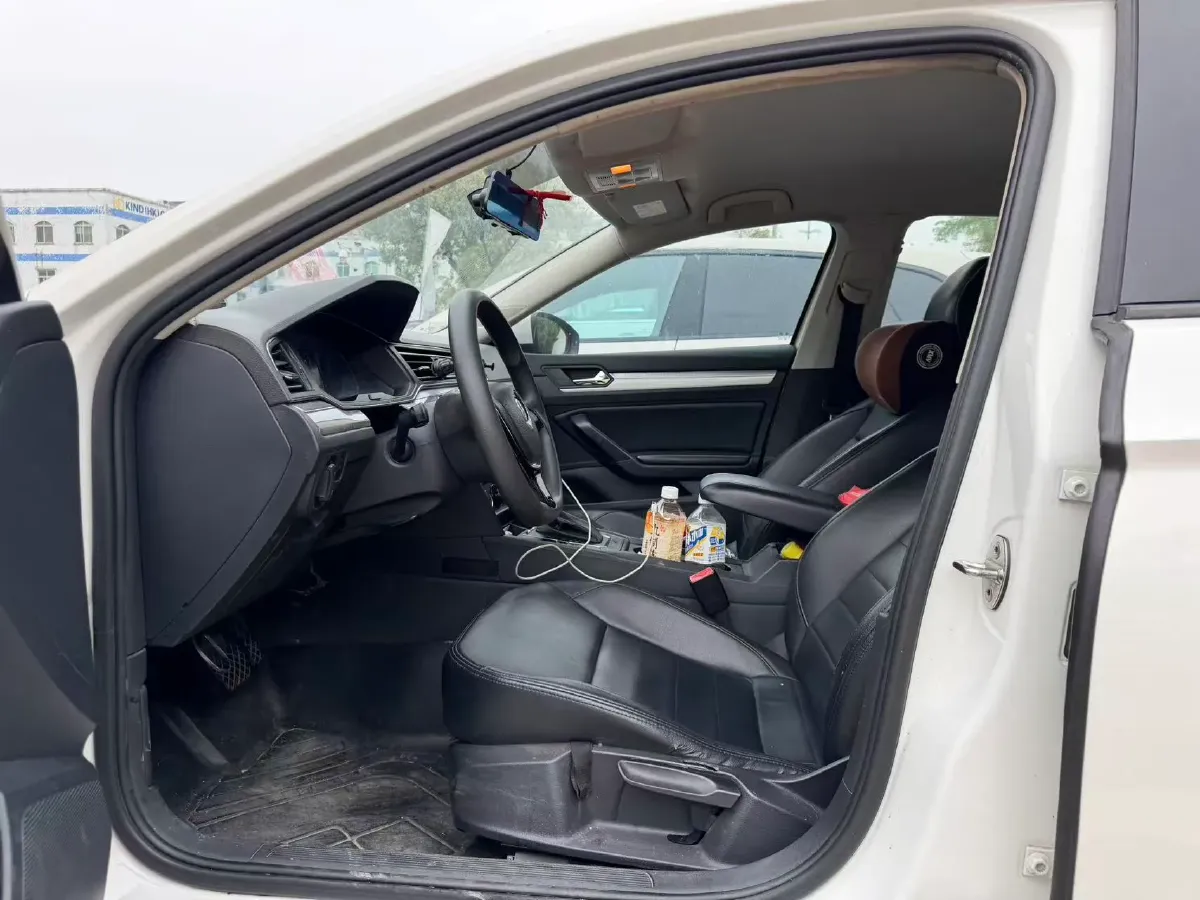 2019 Volkswagen T-Cross 1.4T 150HP L4 7DCT,autocango,china used car exporter,china ev exporter,chinese used car exporter,chinese used ev exporter