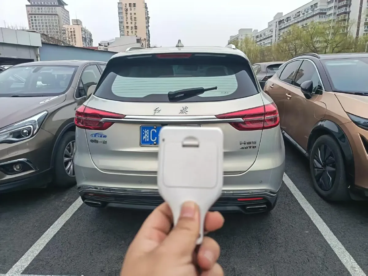 2019 HongQi HS5 2.0T 224HP L4 6AT,autocango,china used car exporter,china ev exporter,chinese used car exporter,chinese used ev exporter