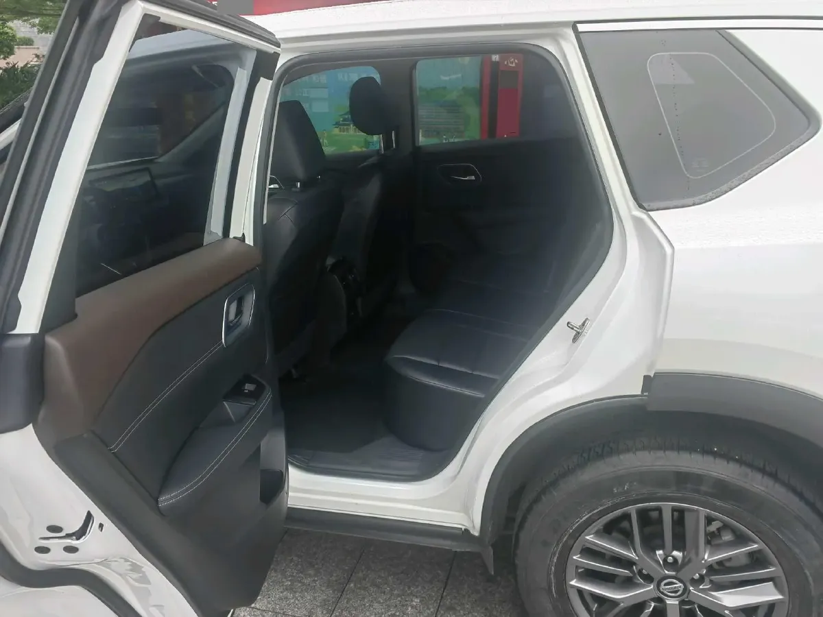 2021 Nissan X-Trail 1.5T 204HP L3 CVT,autocango,china used car exporter,china ev exporter,chinese used car exporter,chinese used ev exporter
