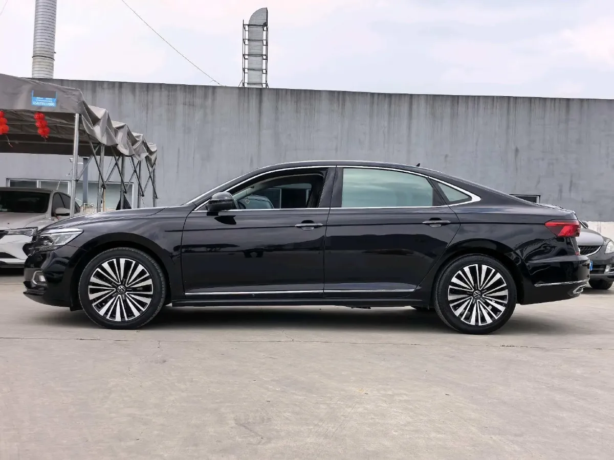 2020 Volkswagen Passat 2.0T 186HP L4 7DCT,autocango,china used car exporter,china ev exporter,chinese used car exporter,chinese used ev exporter