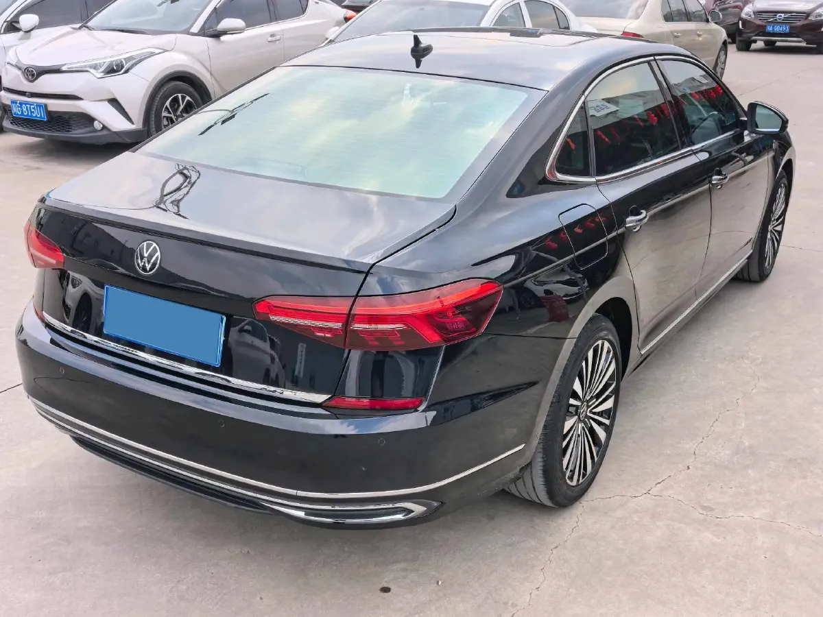 2020 Volkswagen Passat 2.0T 186HP L4 7DCT,autocango,china used car exporter,china ev exporter,chinese used car exporter,chinese used ev exporter